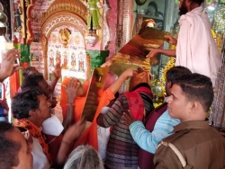 102-chalisa-prathista-20